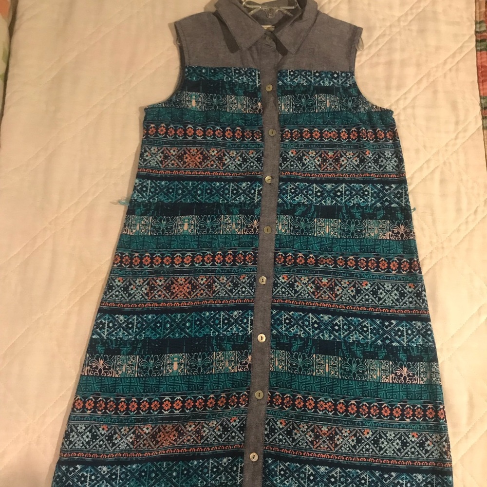 Beautiful printed flower 🌸🌺 top 💯percent polyes